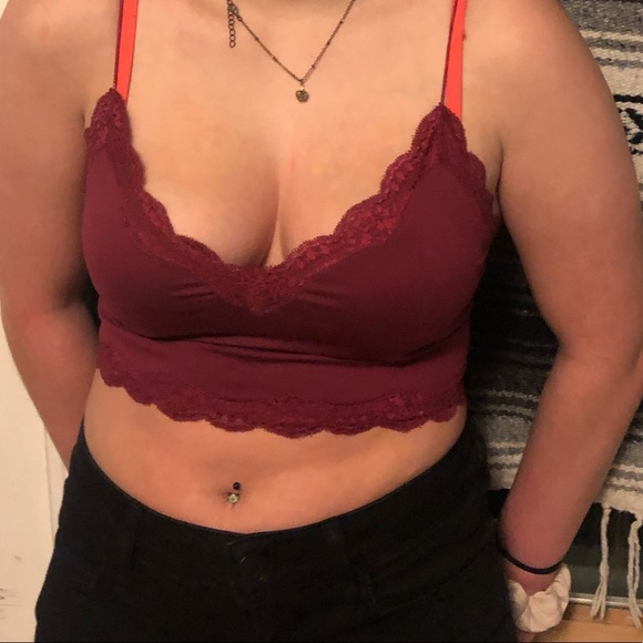 Black tank top - Picture 3 of 3